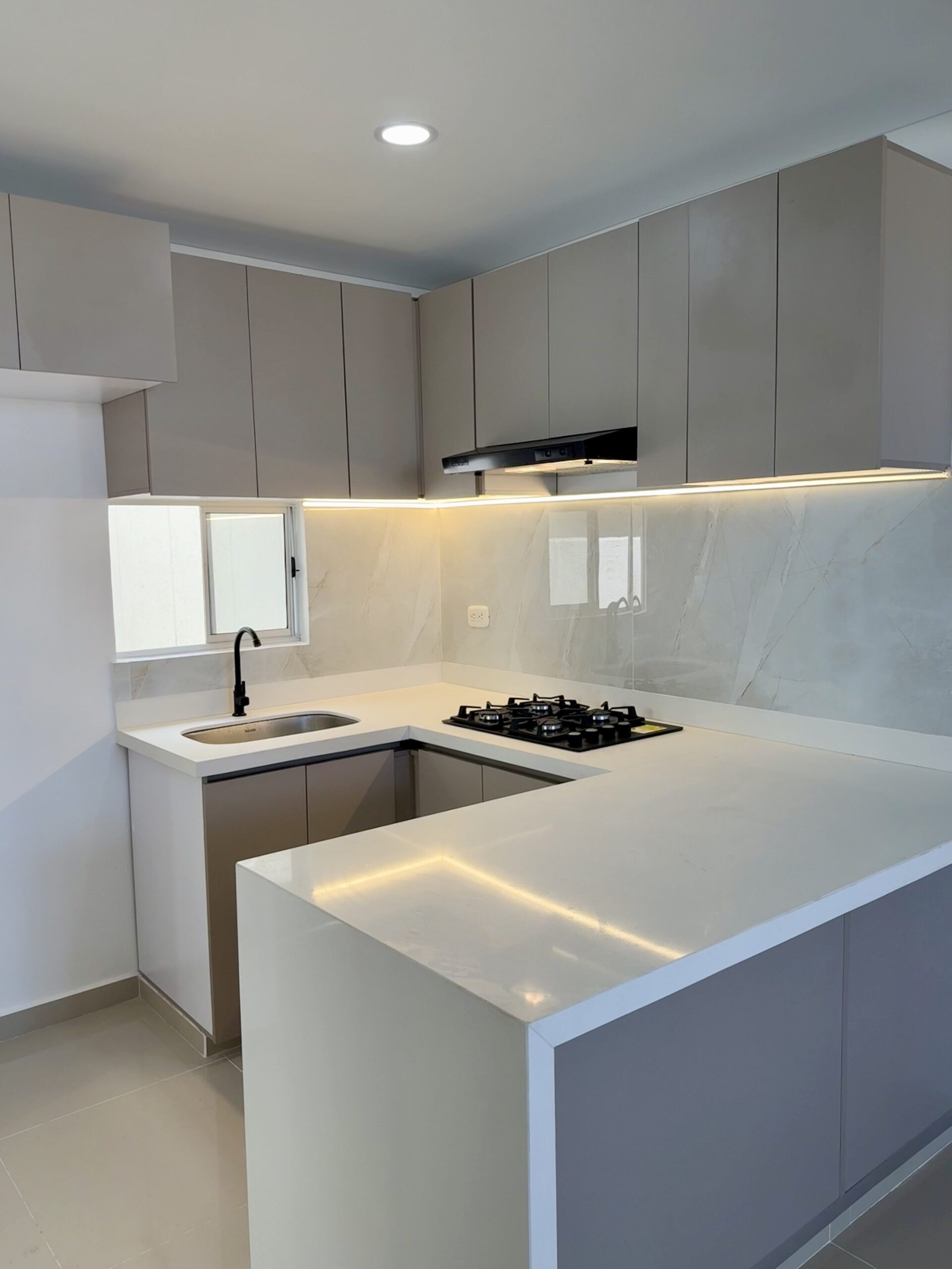 APARTAMENTO EN SERENA DEL MAR | CONJUNTO DAMMAR